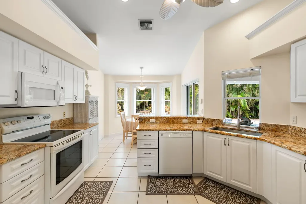 1460 Biscayne Way Marco Island FL 34145