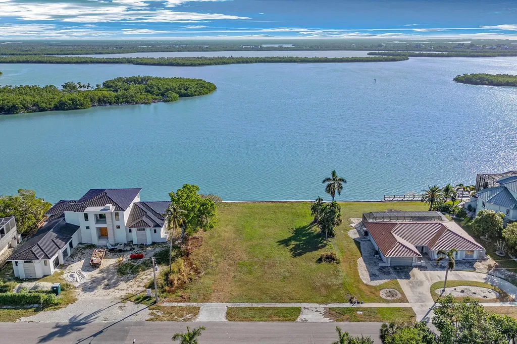 945 Caxambas Drive Marco Island FL 34145