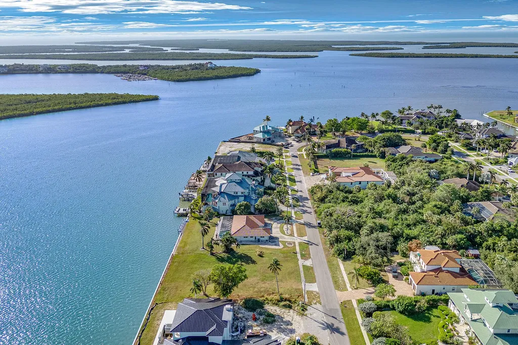 945 Caxambas Drive Marco Island FL 34145