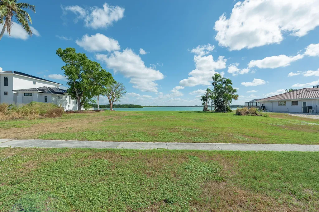 945 Caxambas Drive Marco Island FL 34145