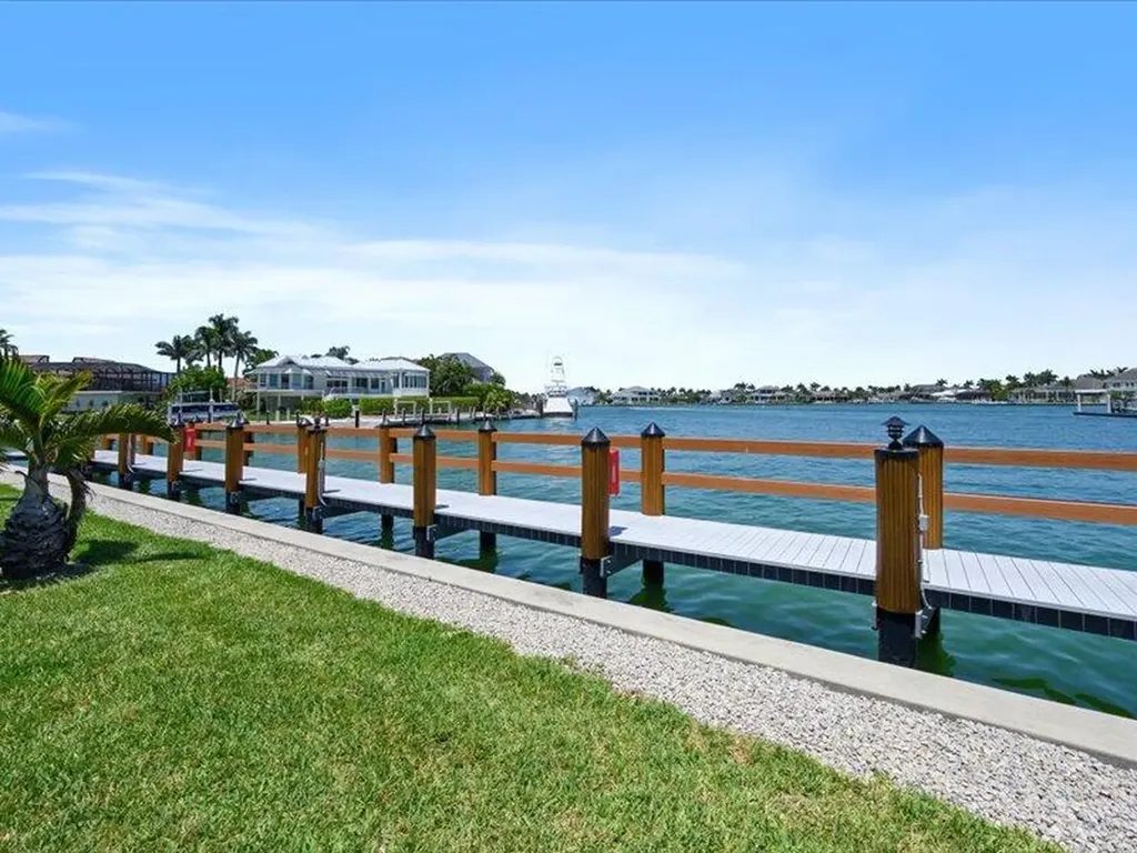 897 Collier Court Marco Island FL 34145