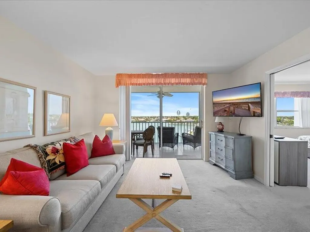 897 Collier Court Marco Island FL 34145