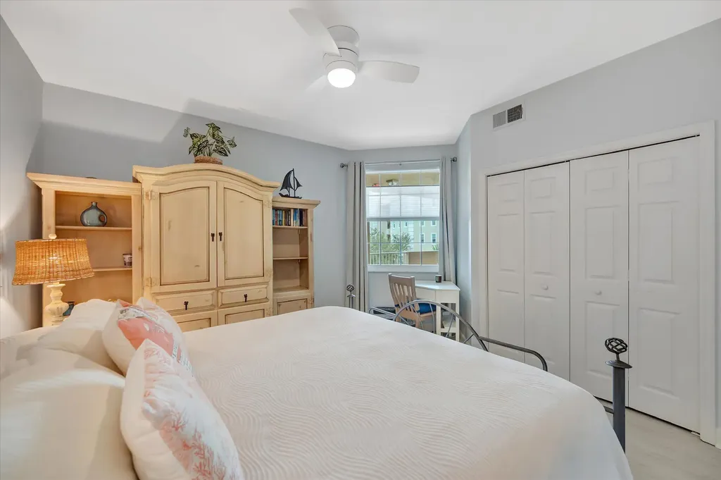 133 Vintage Bay Marco Island FL 34145