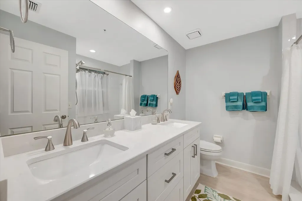 133 Vintage Bay Marco Island FL 34145