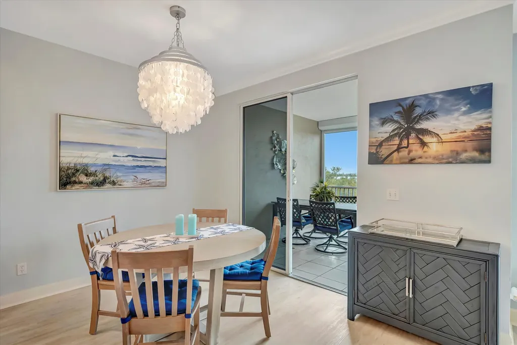 133 Vintage Bay Marco Island FL 34145