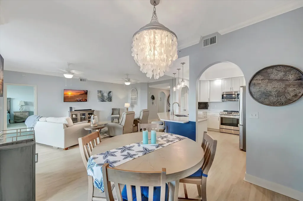 133 Vintage Bay Marco Island FL 34145