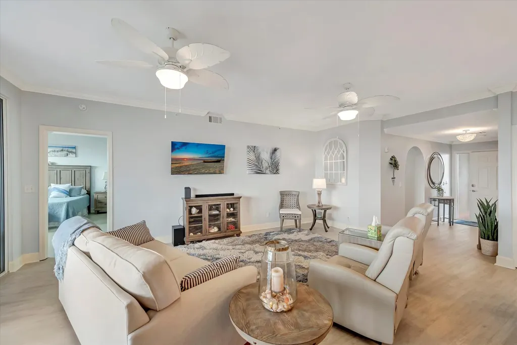 133 Vintage Bay Marco Island FL 34145