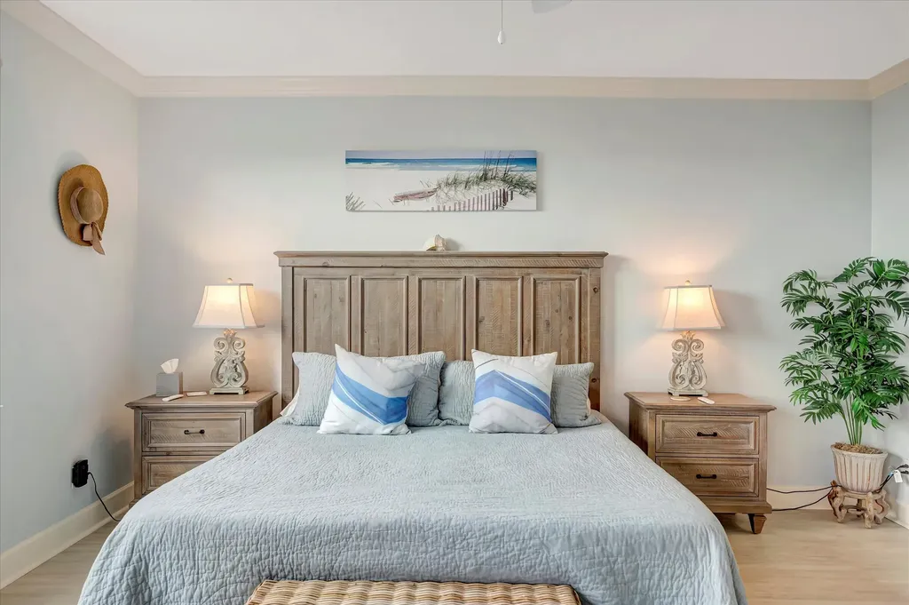 133 Vintage Bay Marco Island FL 34145