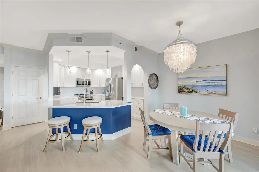 133 Vintage Bay Marco Island FL 34145