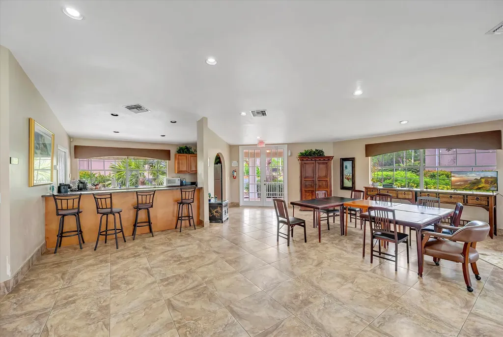 133 Vintage Bay Marco Island FL 34145