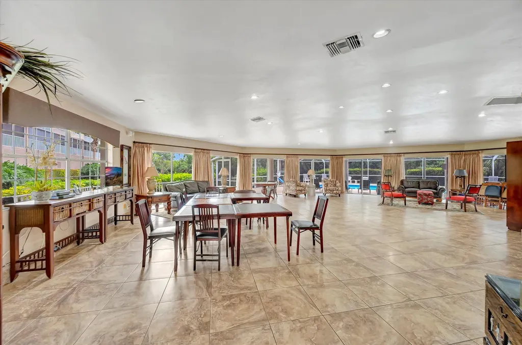 133 Vintage Bay Marco Island FL 34145