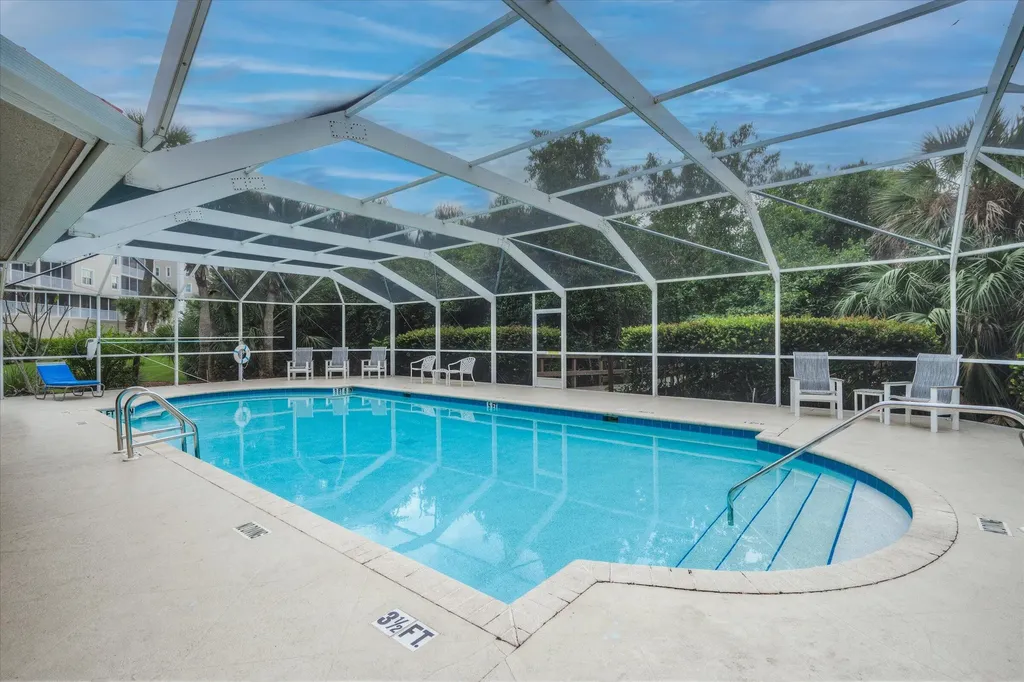 133 Vintage Bay Marco Island FL 34145