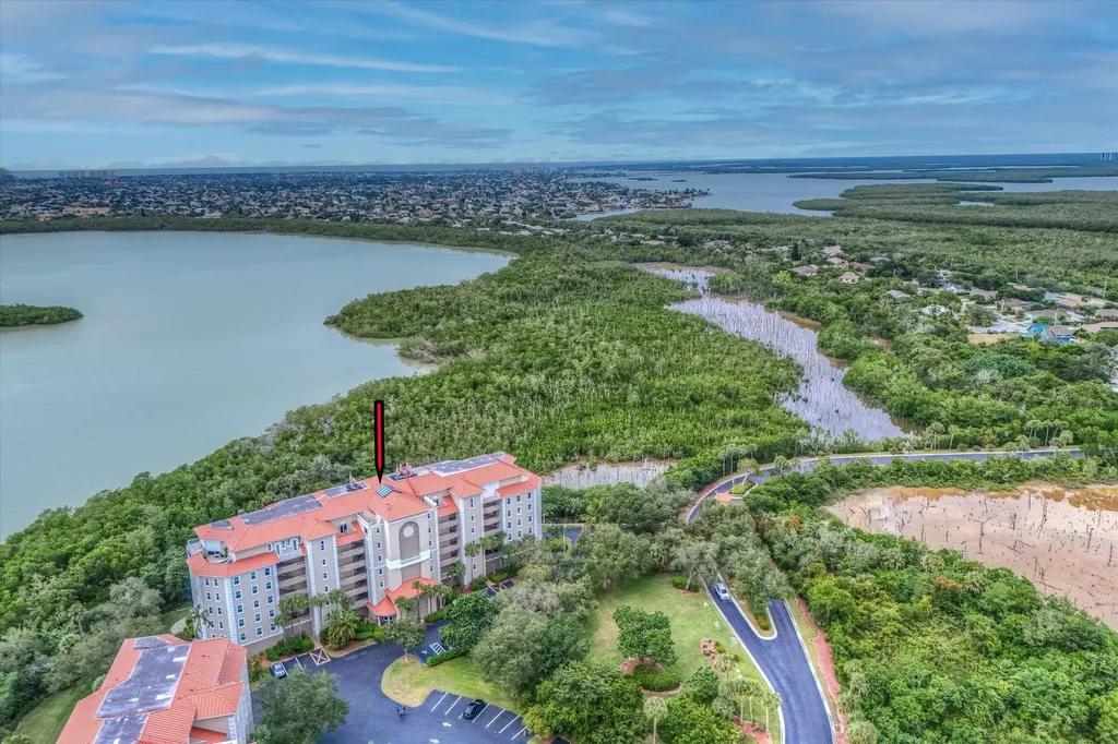 133 Vintage Bay Marco Island FL 34145