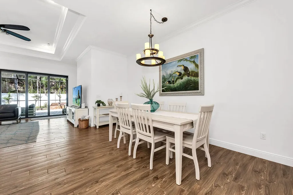 833 109th Avenue N Naples FL 34108