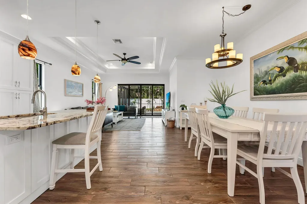 833 109th Avenue N Naples FL 34108