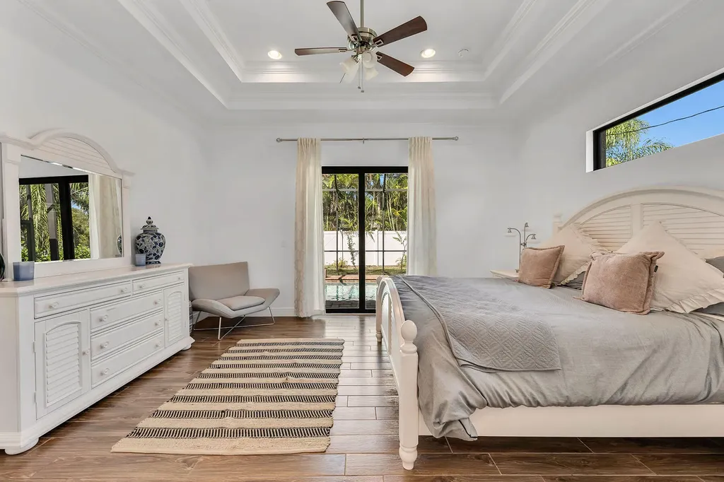 833 109th Avenue N Naples FL 34108