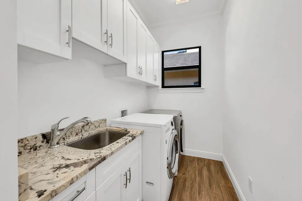 833 109th Avenue N Naples FL 34108