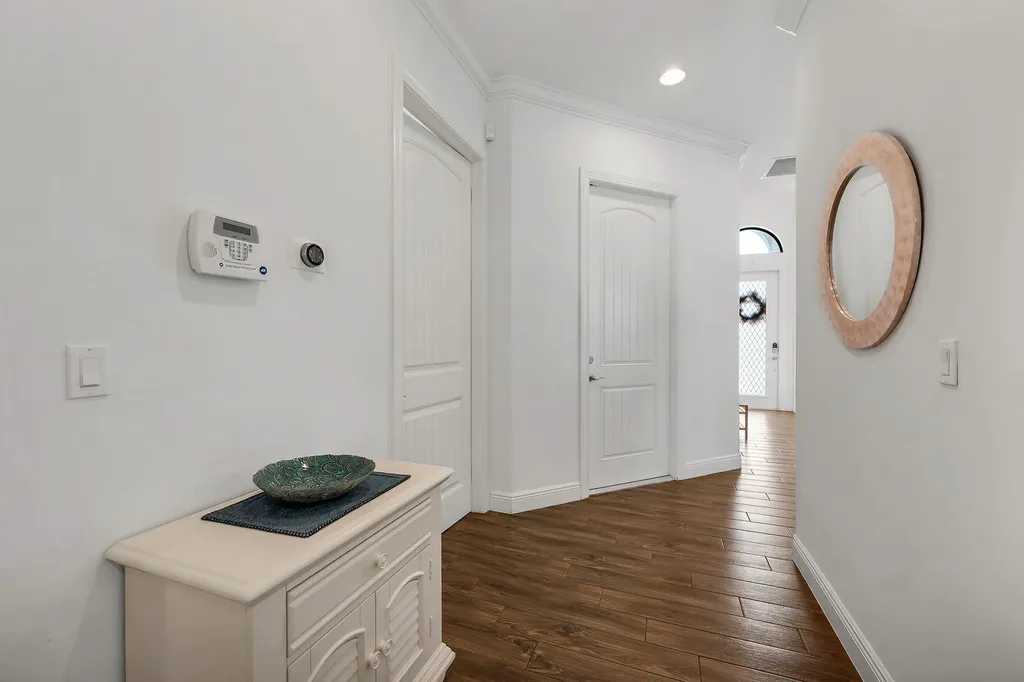 833 109th Avenue N Naples FL 34108