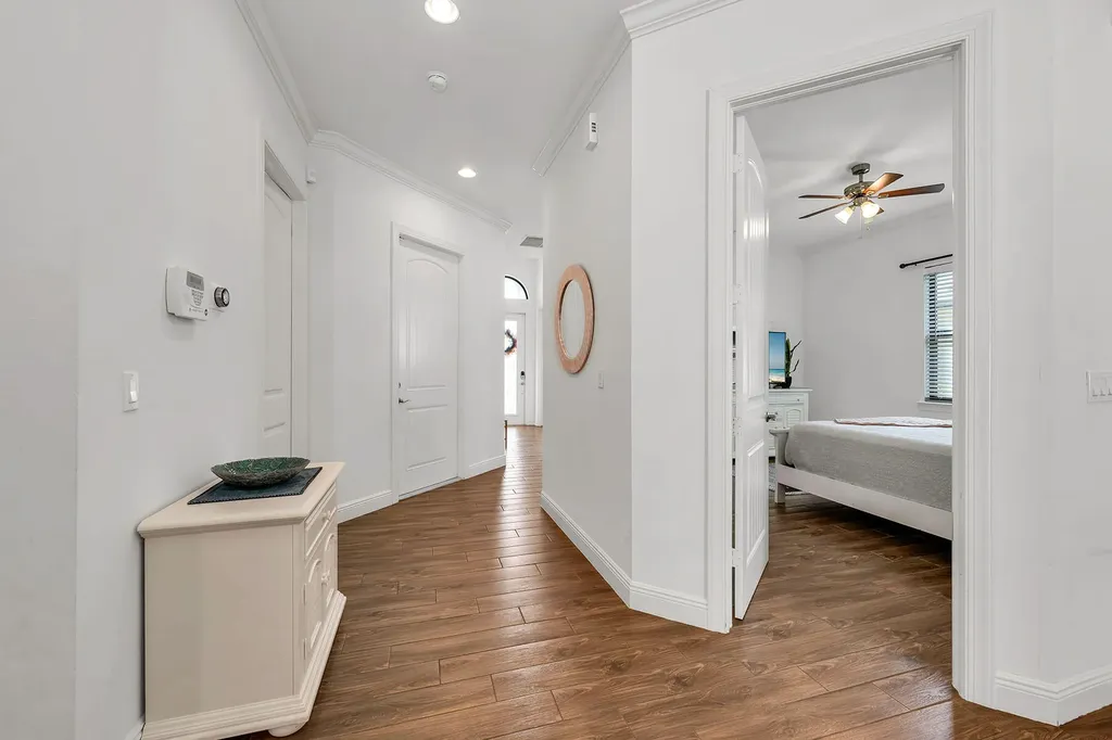 833 109th Avenue N Naples FL 34108