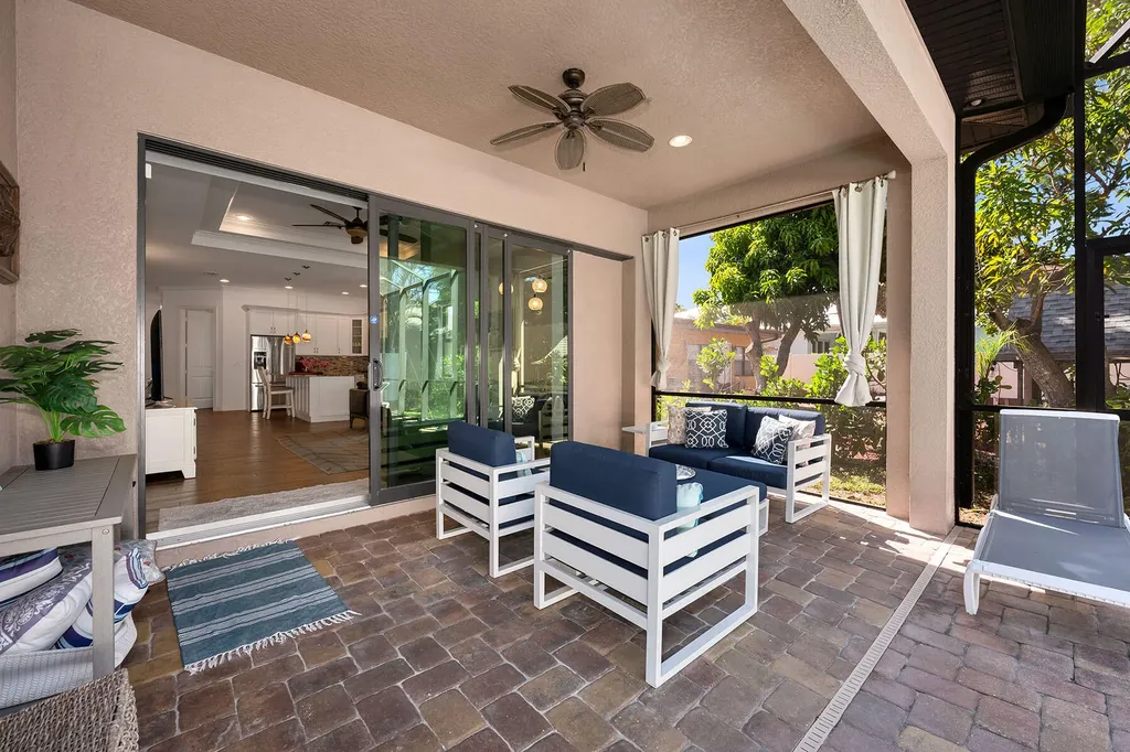 833 109th Avenue N Naples FL 34108