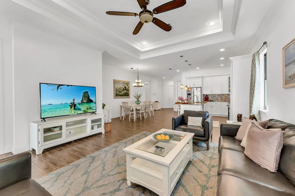 833 109th Avenue N Naples FL 34108