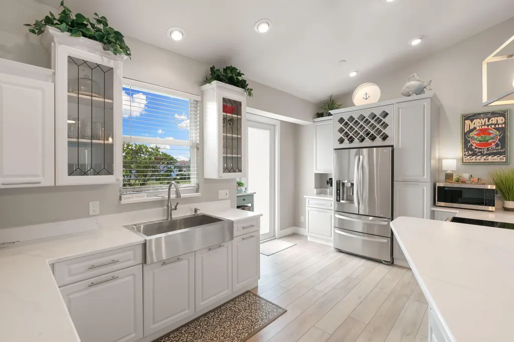 1058 Goldenrod Avenue Marco Island FL 34145