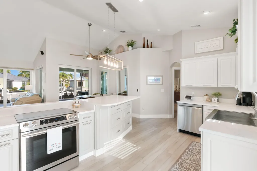 1058 Goldenrod Avenue Marco Island FL 34145