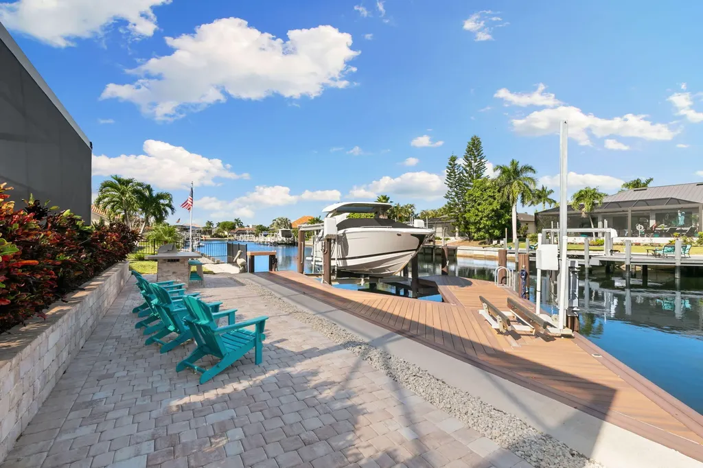 1058 Goldenrod Avenue Marco Island FL 34145