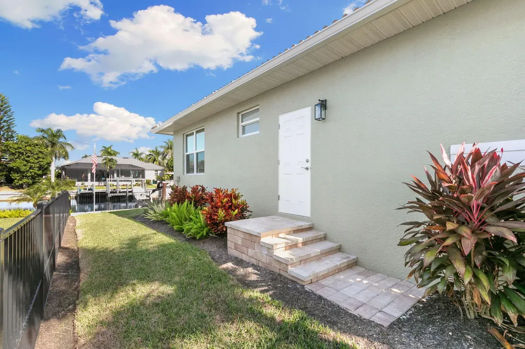 1058 Goldenrod Avenue Marco Island FL 34145