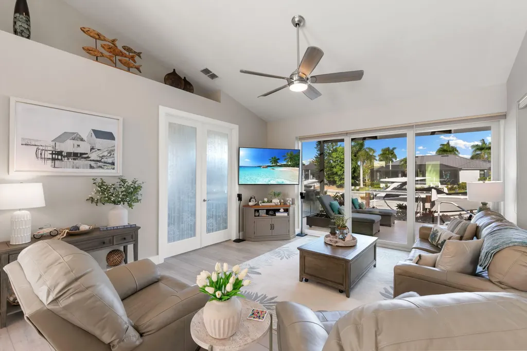 1058 Goldenrod Avenue Marco Island FL 34145