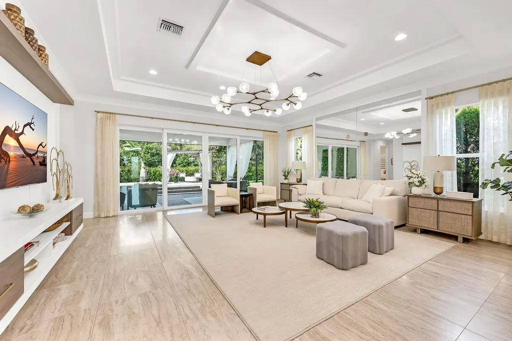 11241 Daphne Court Naples FL 34120