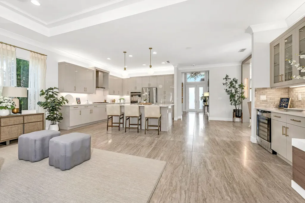 11241 Daphne Court Naples FL 34120