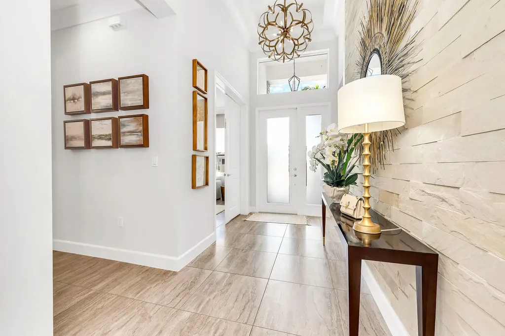 11241 Daphne Court Naples FL 34120