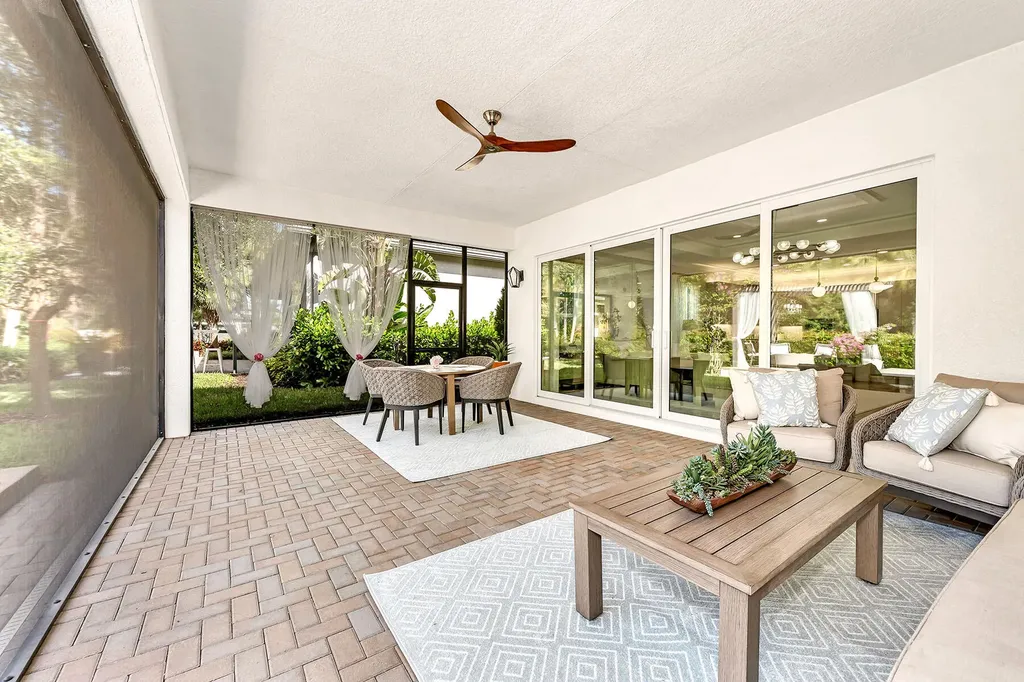 11241 Daphne Court Naples FL 34120