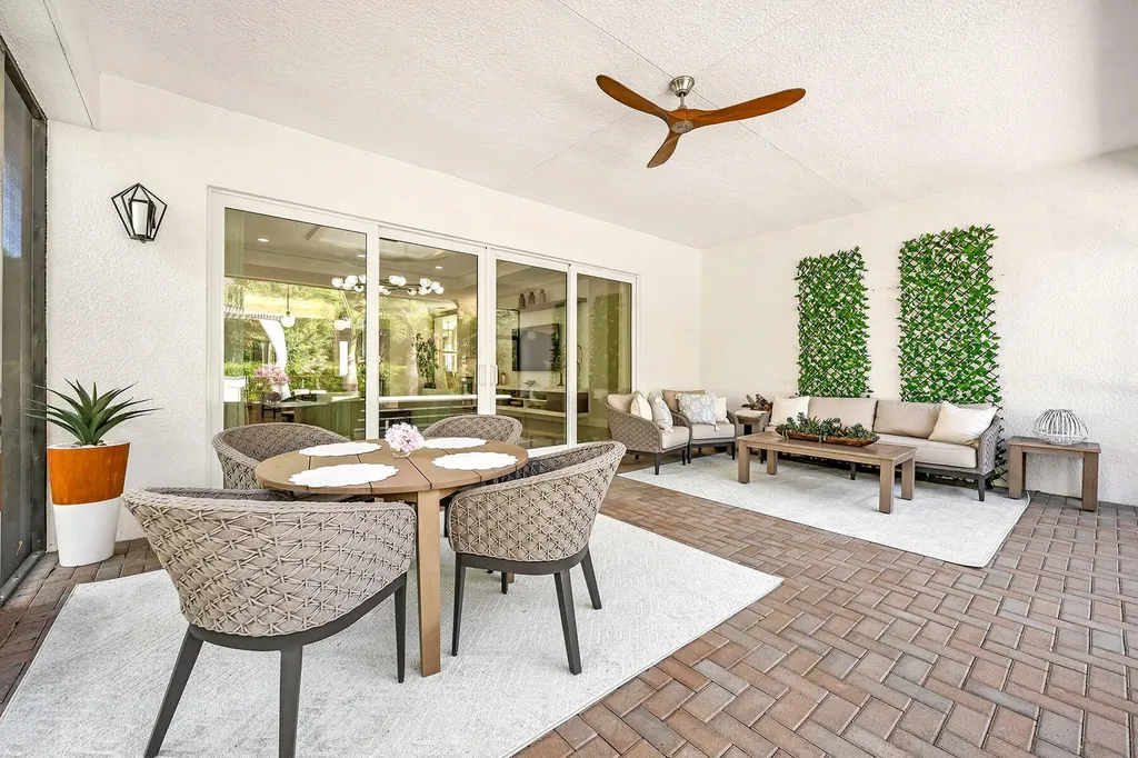 11241 Daphne Court Naples FL 34120