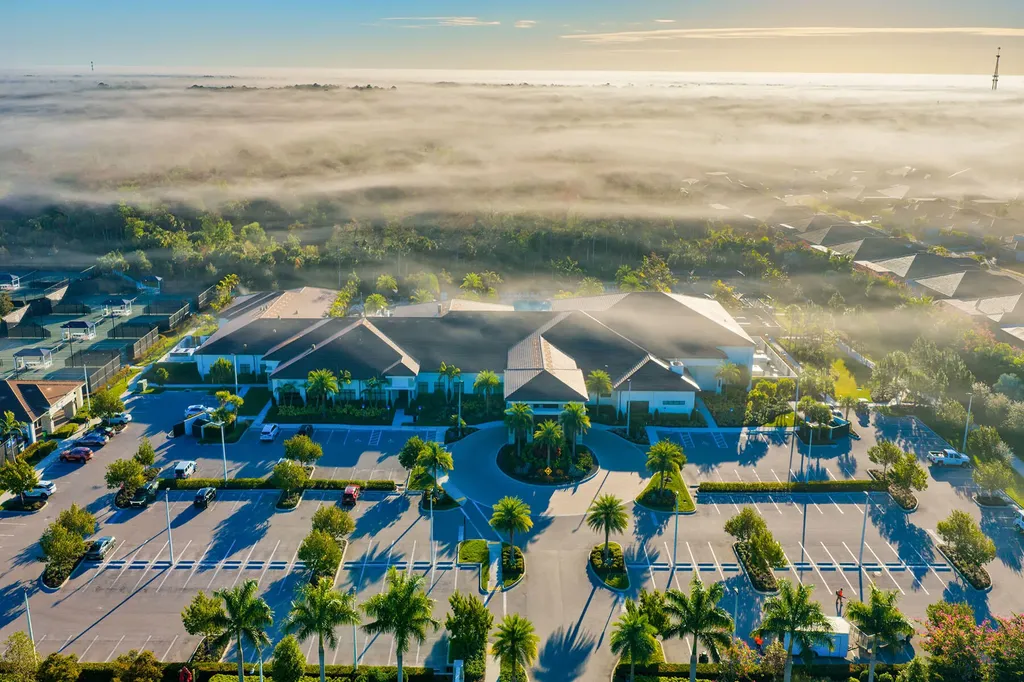 11241 Daphne Court Naples FL 34120