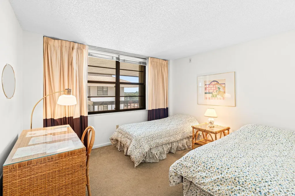 651 Seaview Court Marco Island FL 34145