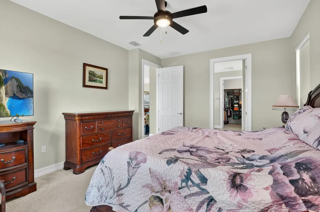 18725 Lake Hammock Drive Naples FL 34114