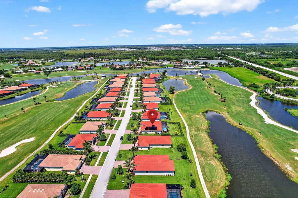 18725 Lake Hammock Drive Naples FL 34114