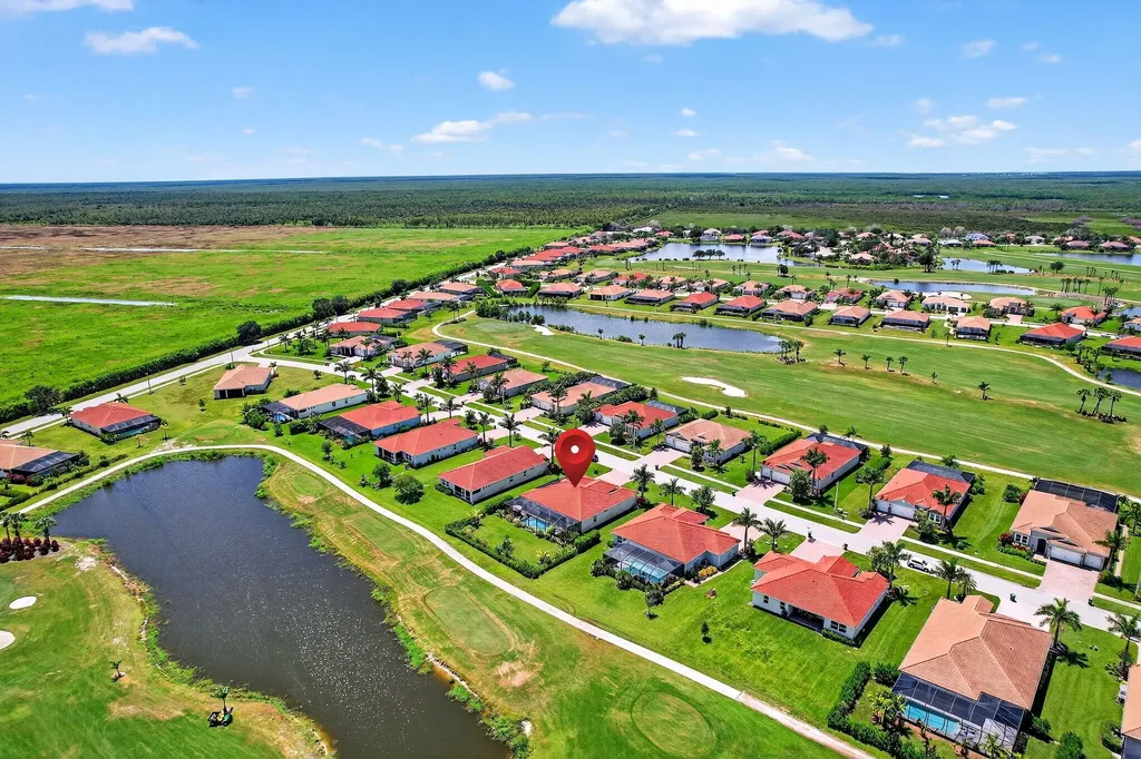 18725 Lake Hammock Drive Naples FL 34114