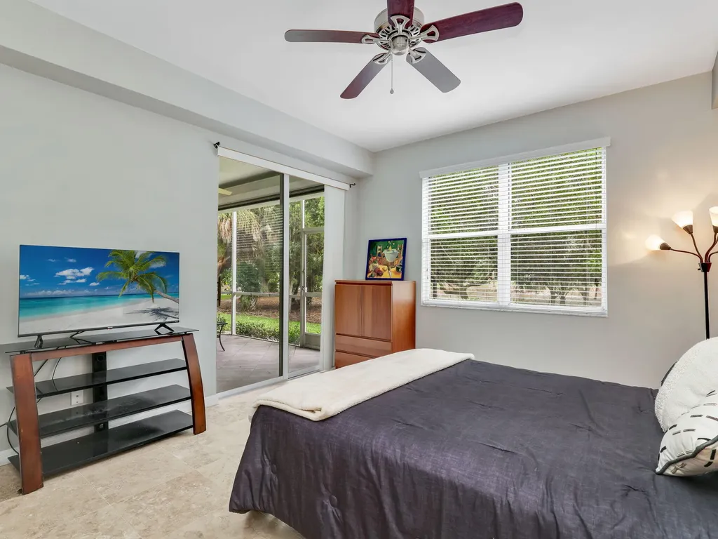 1042 Mainsail Drive Naples FL 34114