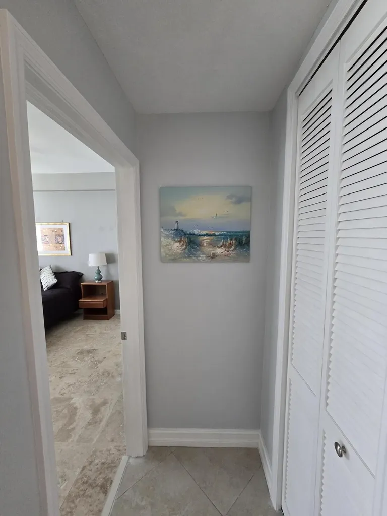 1042 Mainsail Drive Naples FL 34114