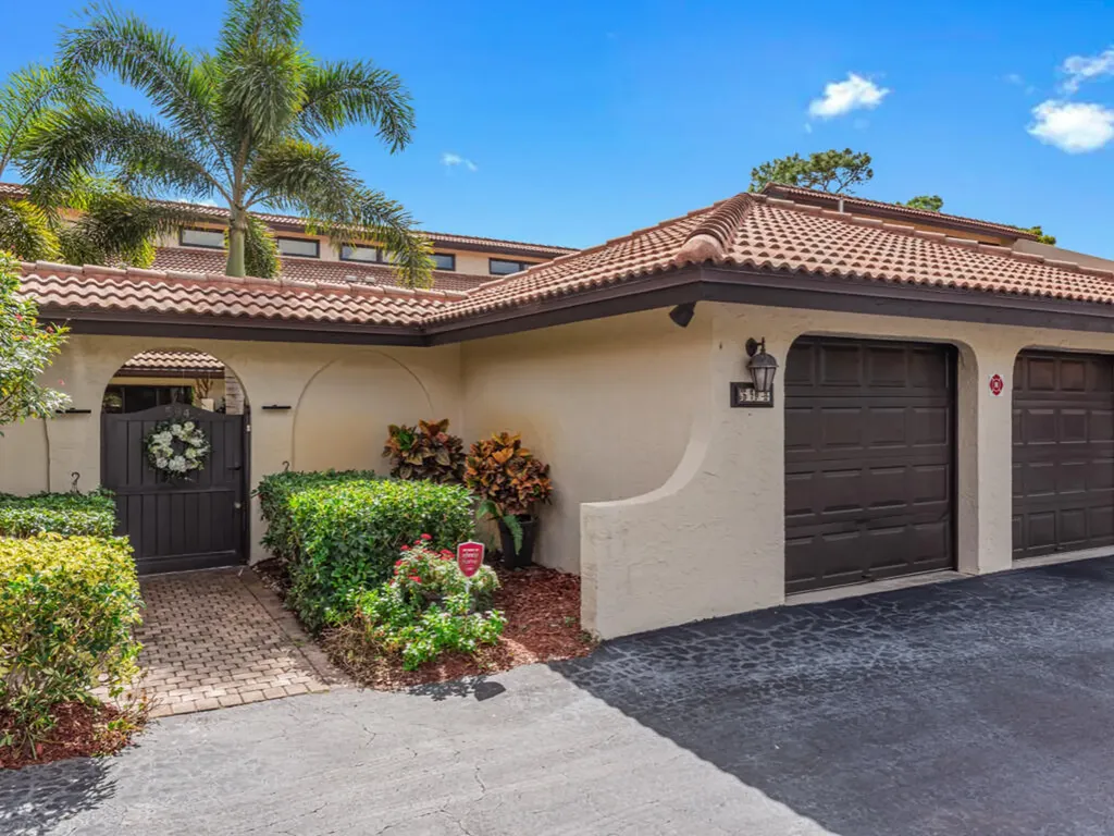 594 Augusta Boulevard Naples FL 34113