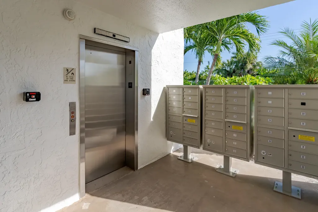 261 S Collier Boulevard S Marco Island FL 34145