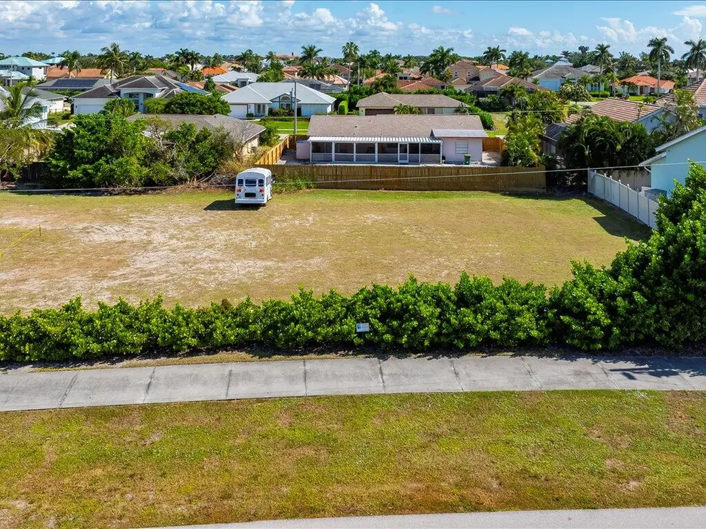 189 Sand Hill Street Marco Island FL 34145