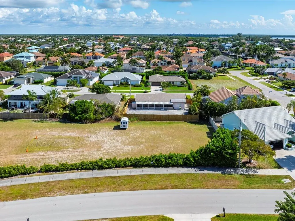 189 Sand Hill Street Marco Island FL 34145