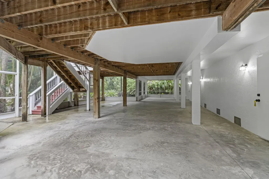 380 Periwinkle Court Marco Island FL 34145