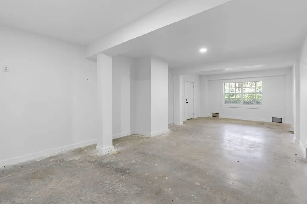 380 Periwinkle Court Marco Island FL 34145