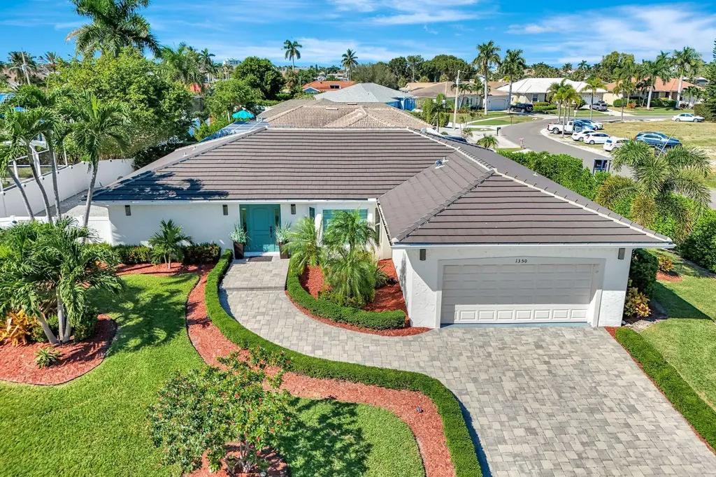 1350 Waikiki Court Marco Island FL 34145