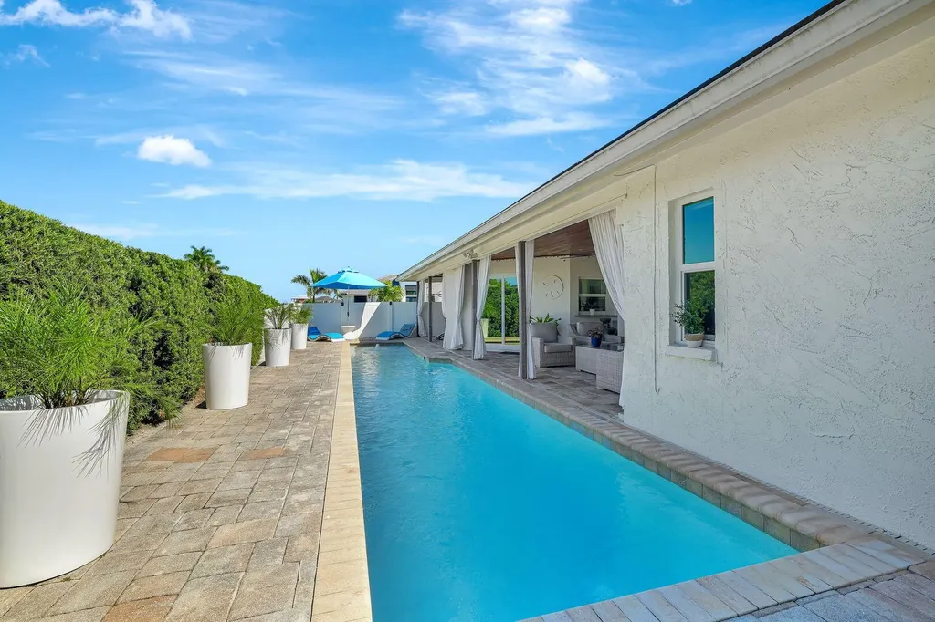 1350 Waikiki Court Marco Island FL 34145